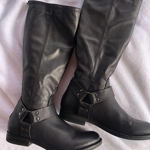 Black Leather Women’s Winter Boots